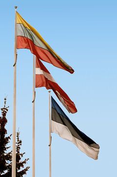 Die Flaggen von Litauen, Lettland und Estland