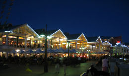 Abend an der Waterfront