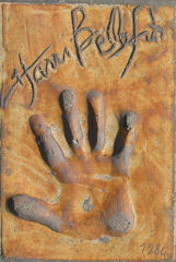 Handabdruck Harry Belafontes vor dem Festivalpalast in Cannes