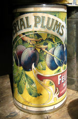 Im Pflaumenmuseum: alte Dose