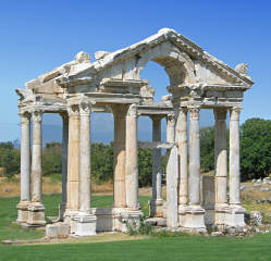 Tetrapylon (ehemaliges Eingangstor) in Aphrodisias