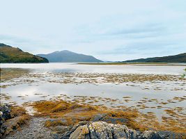 Einsame Küstenlandschaft auf dem Weg nach Eilean Donan Castle