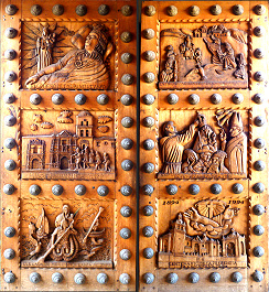 Eingangstor zur Basílica de la Virgen de la Candelaria