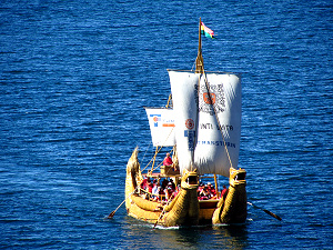 Schilftouristenboote auf den Spuren von Thor Heyerdahl