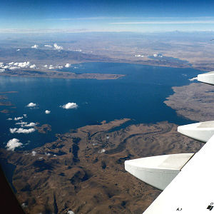 Flug über den Titicaca-See