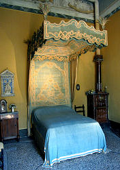 Baldachinbett im Palazzo Pfanner