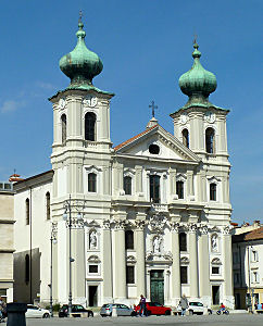 Die Kirche des Heiligen Ignatius an der Piazza della Vittoria in Görz
