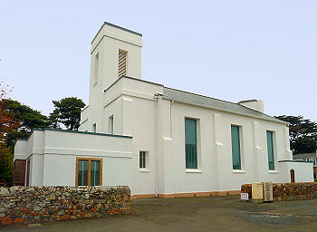 Die St. Matthew’s Church (genannt Glaskirche) von außen
