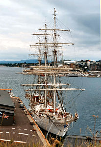 Altes Segelschiff im Hafen von Oslo