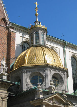 Goldene Kuppel am Dom von Krakau 
