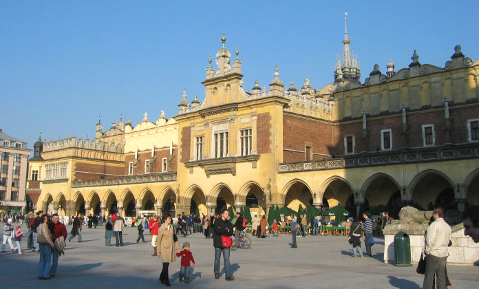 Die Tuchhalle von Krakau - einst Handelszentrum, heute Touristenfalle 