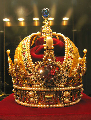 Kaiserkrone, ausgestellt in der Schatzkammer der Hofburg