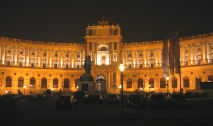 Die Hofburg bei Nacht